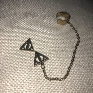 Death Hallows earring and ear‎ cuff
